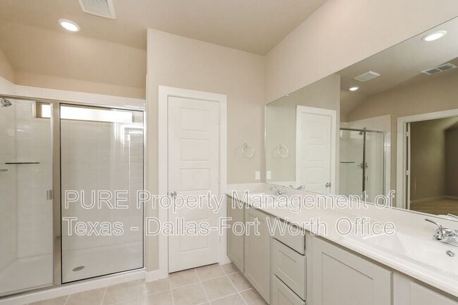 Building Photo - 805 Tidal Dr