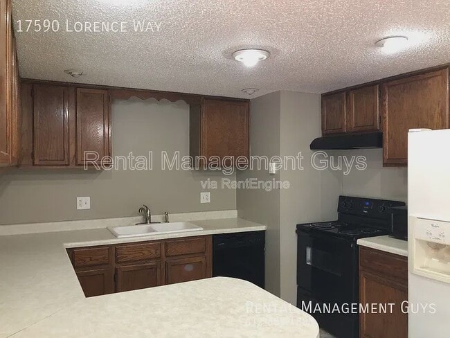 Building Photo - 17590 Lorence Way