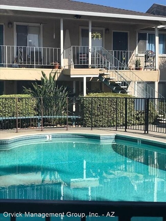 Building Photo - 158 N Sunnyvale Ave