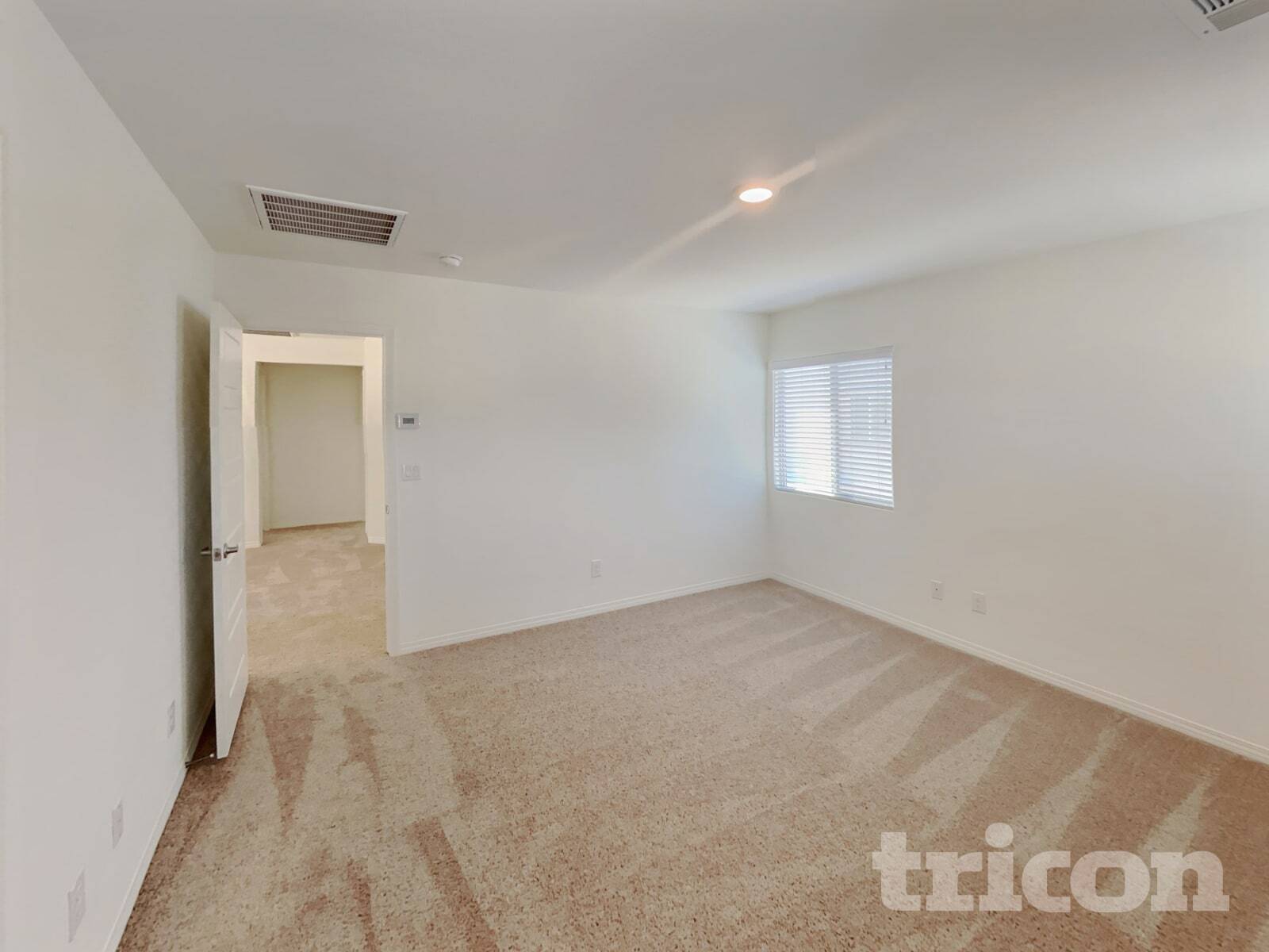 Building Photo - 4944 Amberlyn St