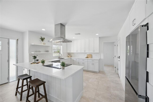 Building Photo - 3528 Casablanca Ave