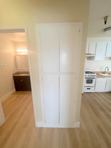 Building Photo - 147 Avenida Serra