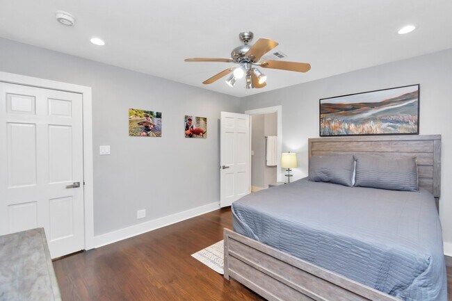 Building Photo - 3315 Rosedale St