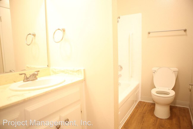 Building Photo - 2740 Elvyra Way