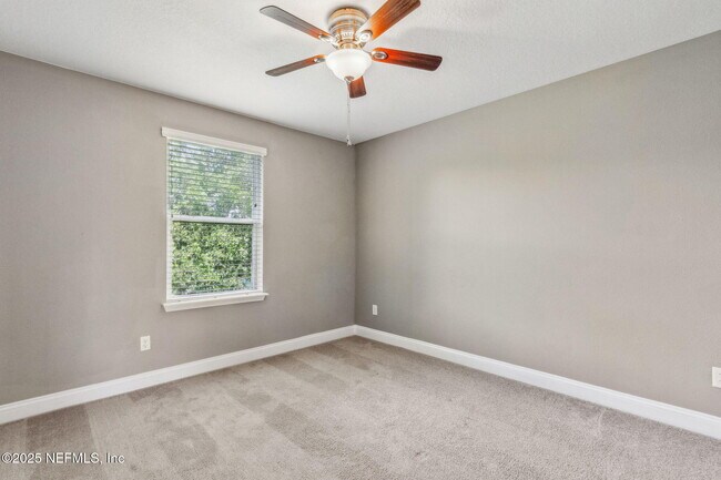 Building Photo - 11470 Glenlaurel Oaks Cir