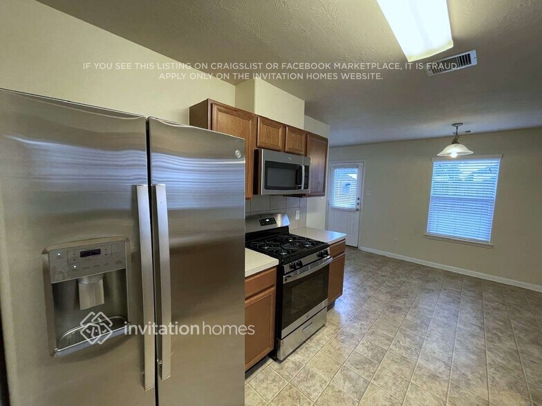 Building Photo - 5943 Brenwood Trails Ln