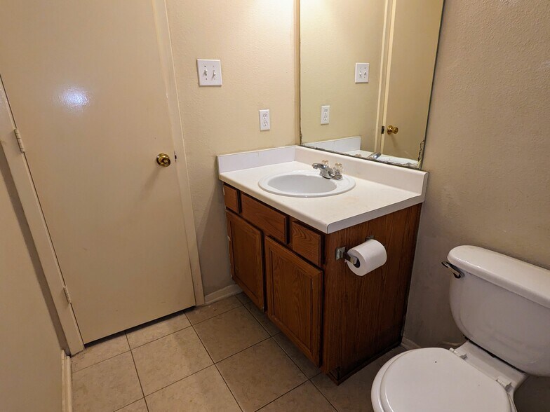Bathroom 2 - 6120 Lone Prairie Way