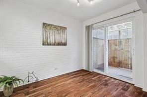 Building Photo - 15914 Club Crest Dr