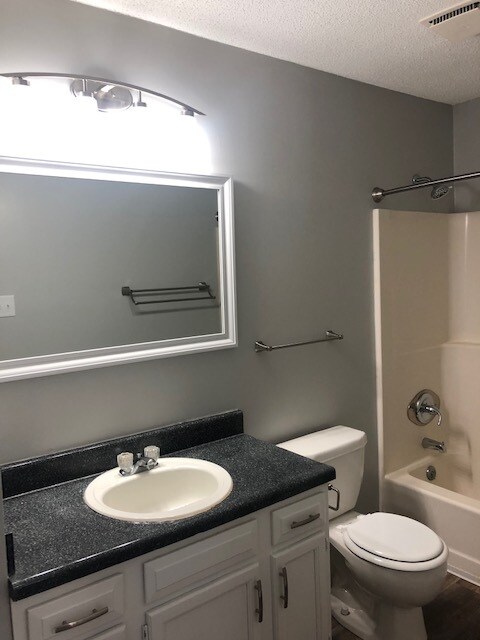 Building Photo - 4407 Graceland Ct