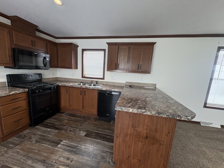 Building Photo - 1971 Winter Park Dr