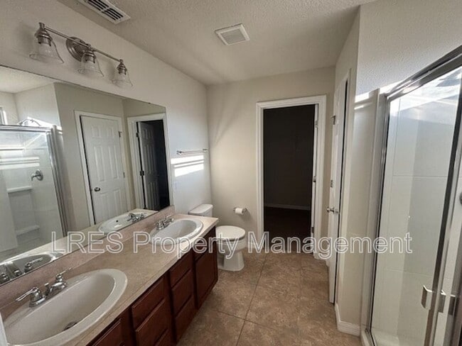 Building Photo - 251 Domus Ln