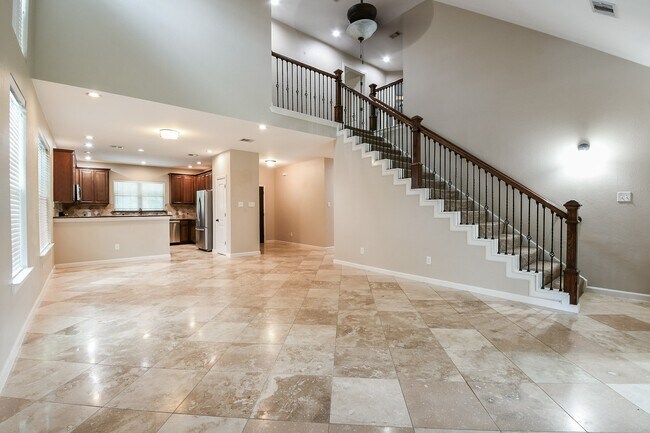 Building Photo - 10506 Chateau Ln