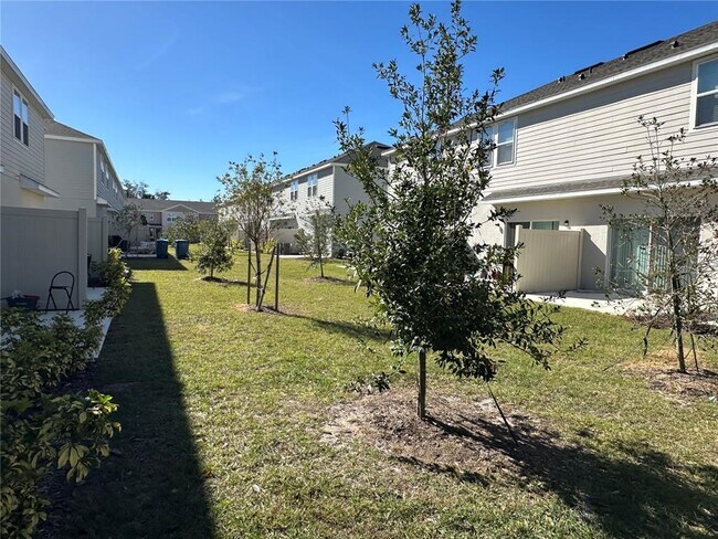 Building Photo - 2946 Canary Ave