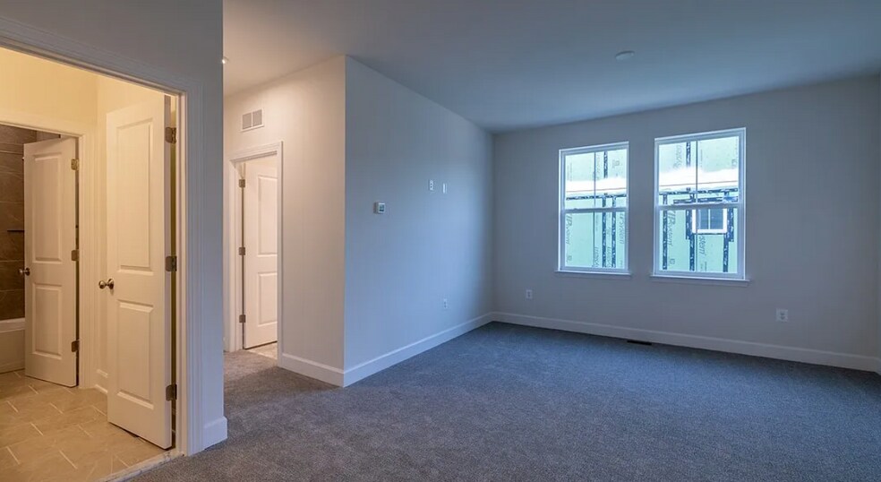 Building Photo - 11541 Chapman Ml Dr