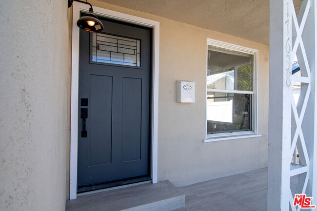 Building Photo - 17638 Welby Way