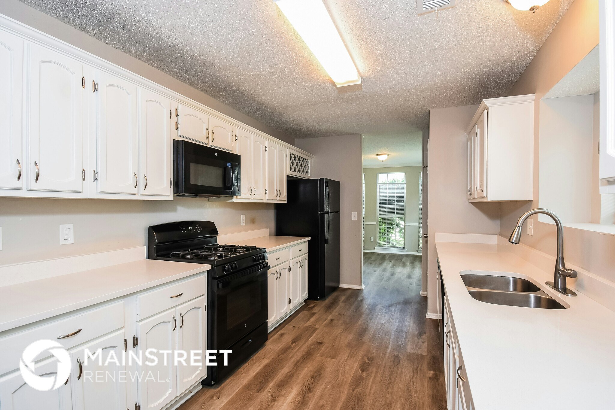 Building Photo - 492 Crestwood Ct