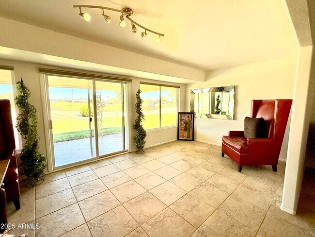 Building Photo - 10416 W Prairie Hills Cir