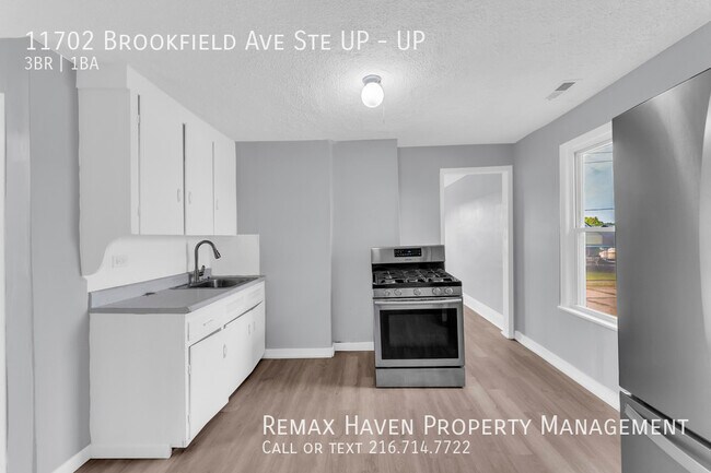 Building Photo - 11702 Brookfield Ave