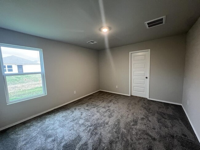 Building Photo - 11804 Annette Dr
