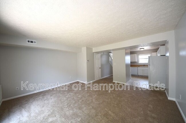 Building Photo - 313 Gaylor Ln