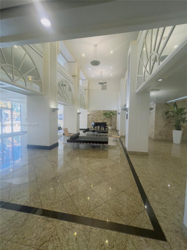 Building Photo - 780 NE 69th St