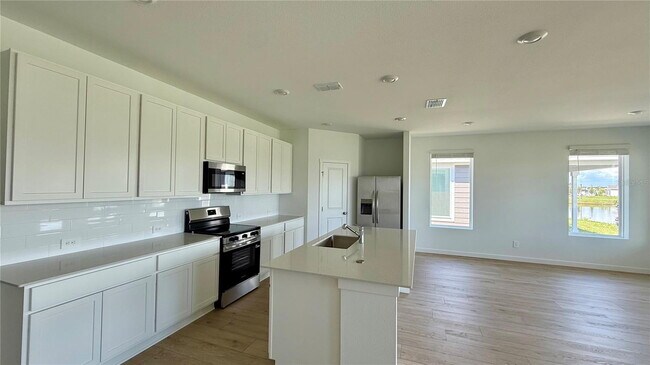 Building Photo - 5515 Guava Ct