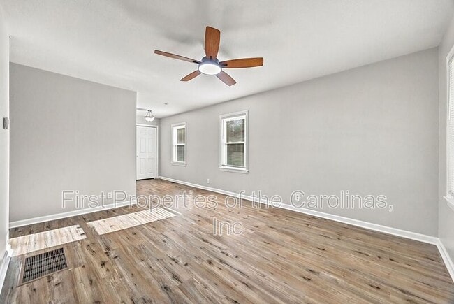 Building Photo - 1032 Barrow Ct