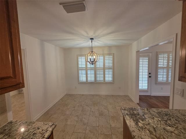 Building Photo - 10168 Stoneleigh Dr