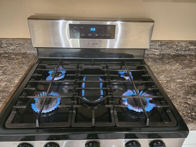 Building Photo - 509 Timber St