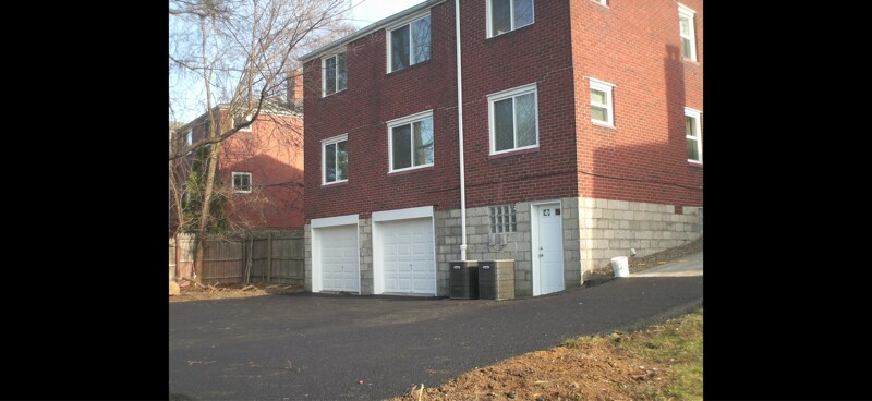 Building Photo - 4385 Coleridge St