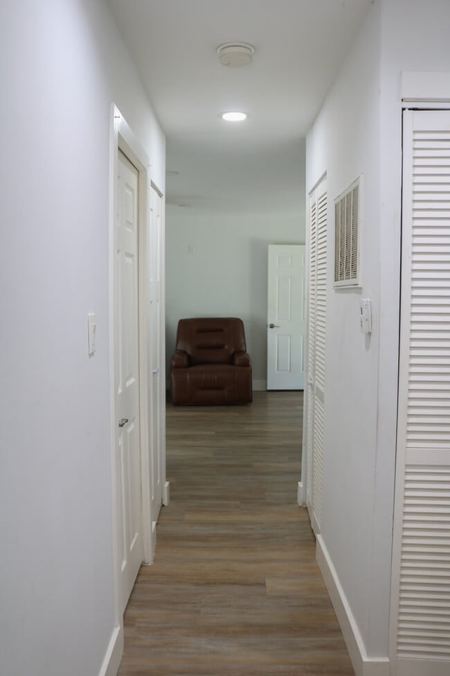 Building Photo - 22407 Strassburg Ave