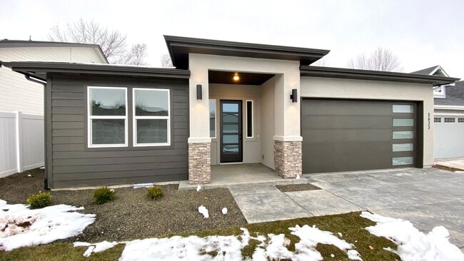Building Photo - Beautiful Boise Home Available 8/21/26