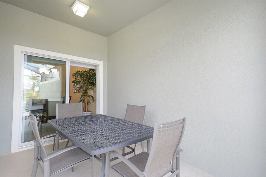 Building Photo - 4879 Clock Tower Dr