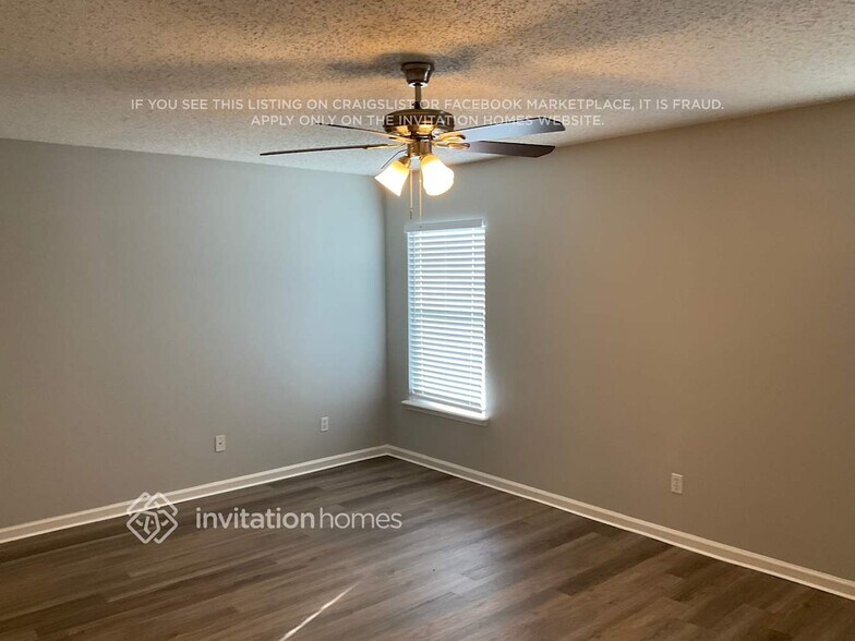 Building Photo - 14079 Crestwick Dr W