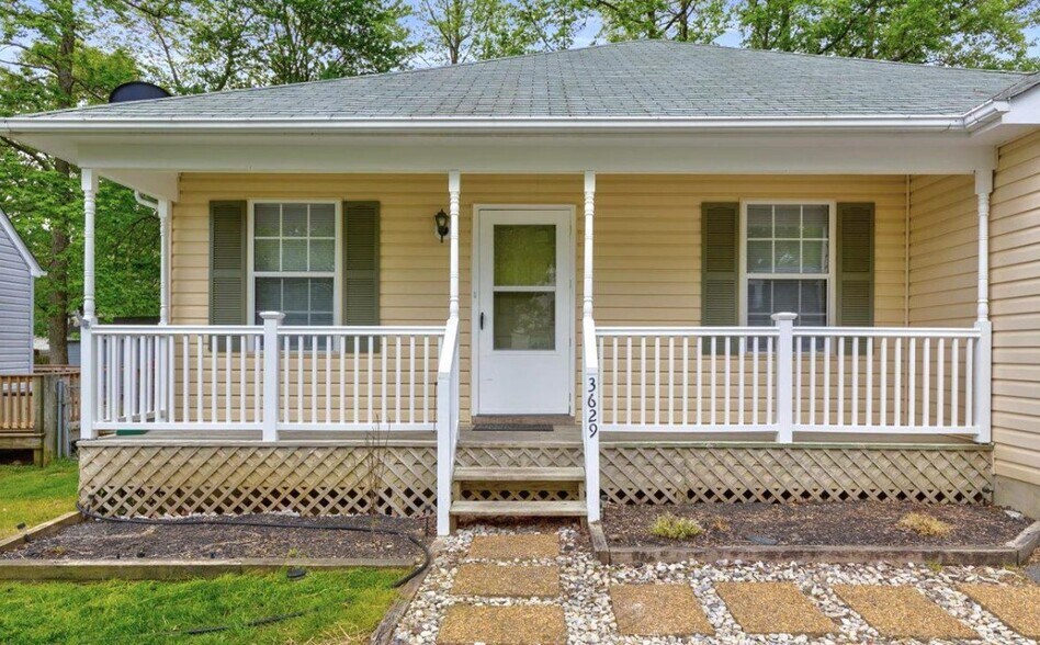 Building Photo - 3629 10th St