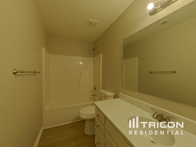 Building Photo - 2816 Forest Grove Ct