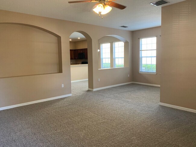 Building Photo - 3/2.5 Condo in Harmony