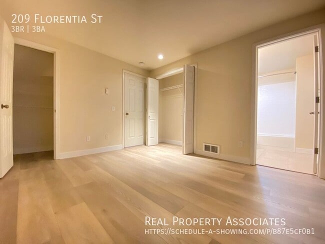 Building Photo - 209 Florentia St