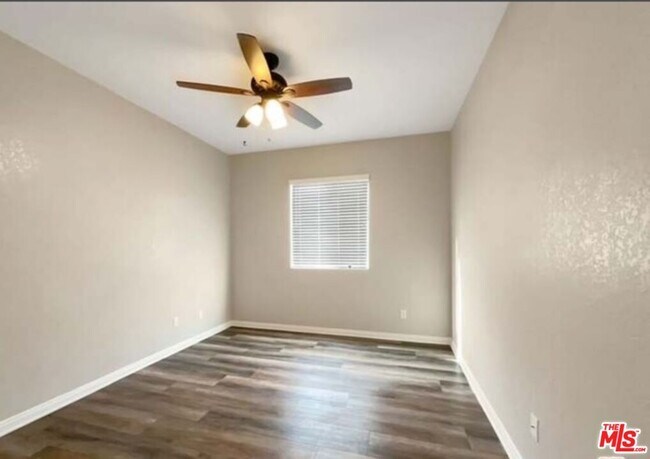 Building Photo - 8823 Mora Ct
