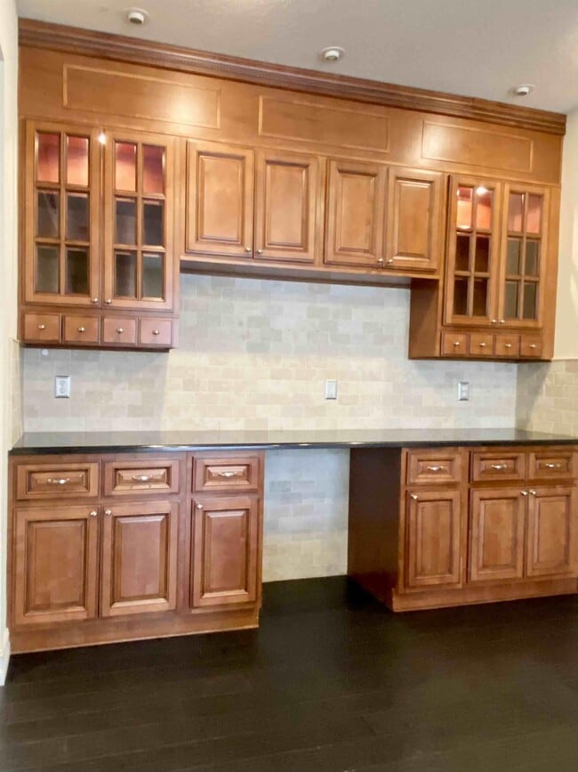 Building Photo - 10503 Chilmark Way