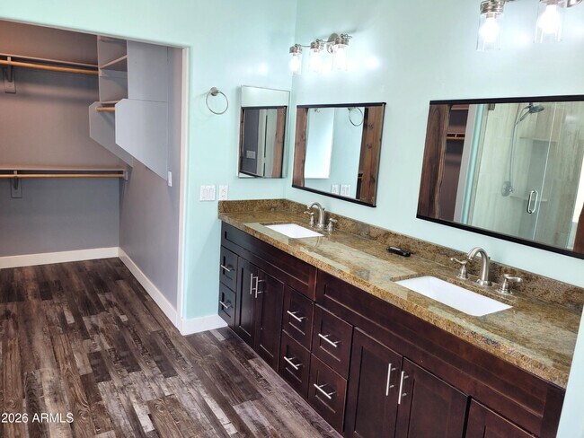 Building Photo - 4058 E Aspen Way