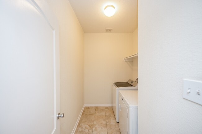 Building Photo - 4614 Westgreen Rdg Rd