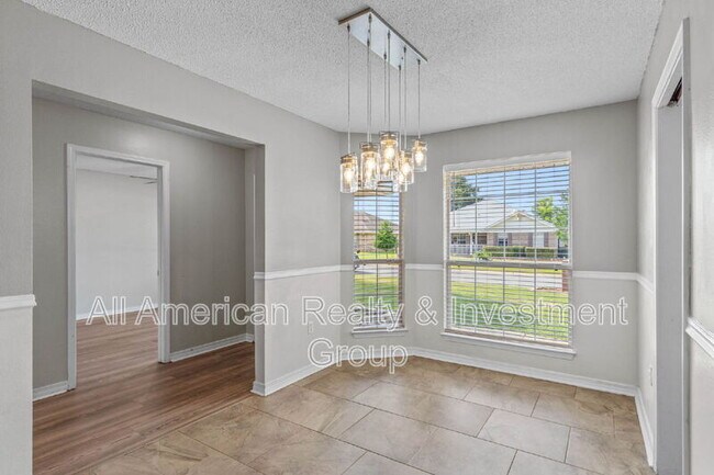 Building Photo - 203 Citadel Ln