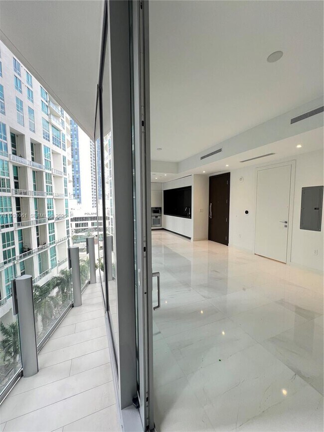 Building Photo - 300 Biscayne Blvd Way