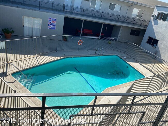 Building Photo - 16950 Blackhawk St