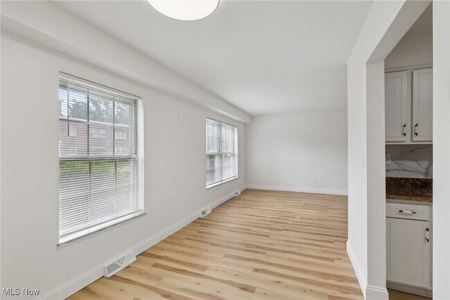 Building Photo - 3279 Warrensville Center Rd