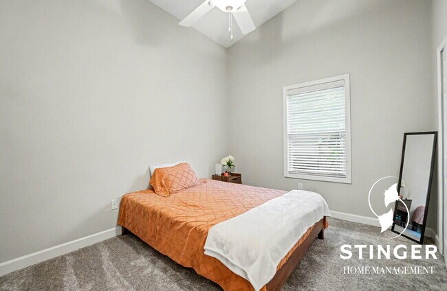 Building Photo - 36 Brindlewood Dr