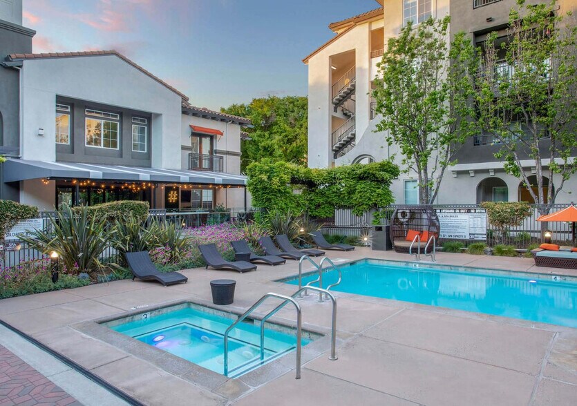 Building Photo - 730 Agnew Rd