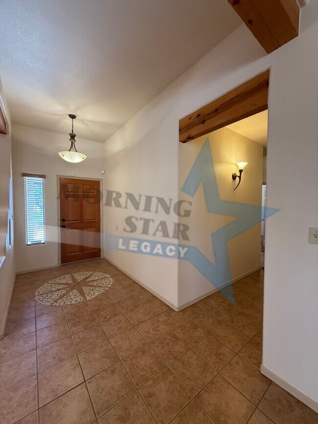 Building Photo - Beautiful 3-Bedroom Southwestern-Style Home!