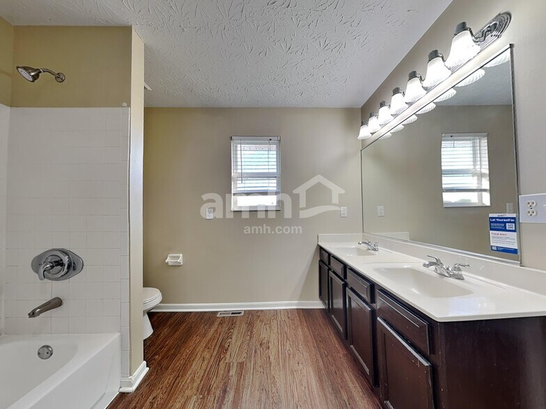 Building Photo - 7207 Rachaels Run